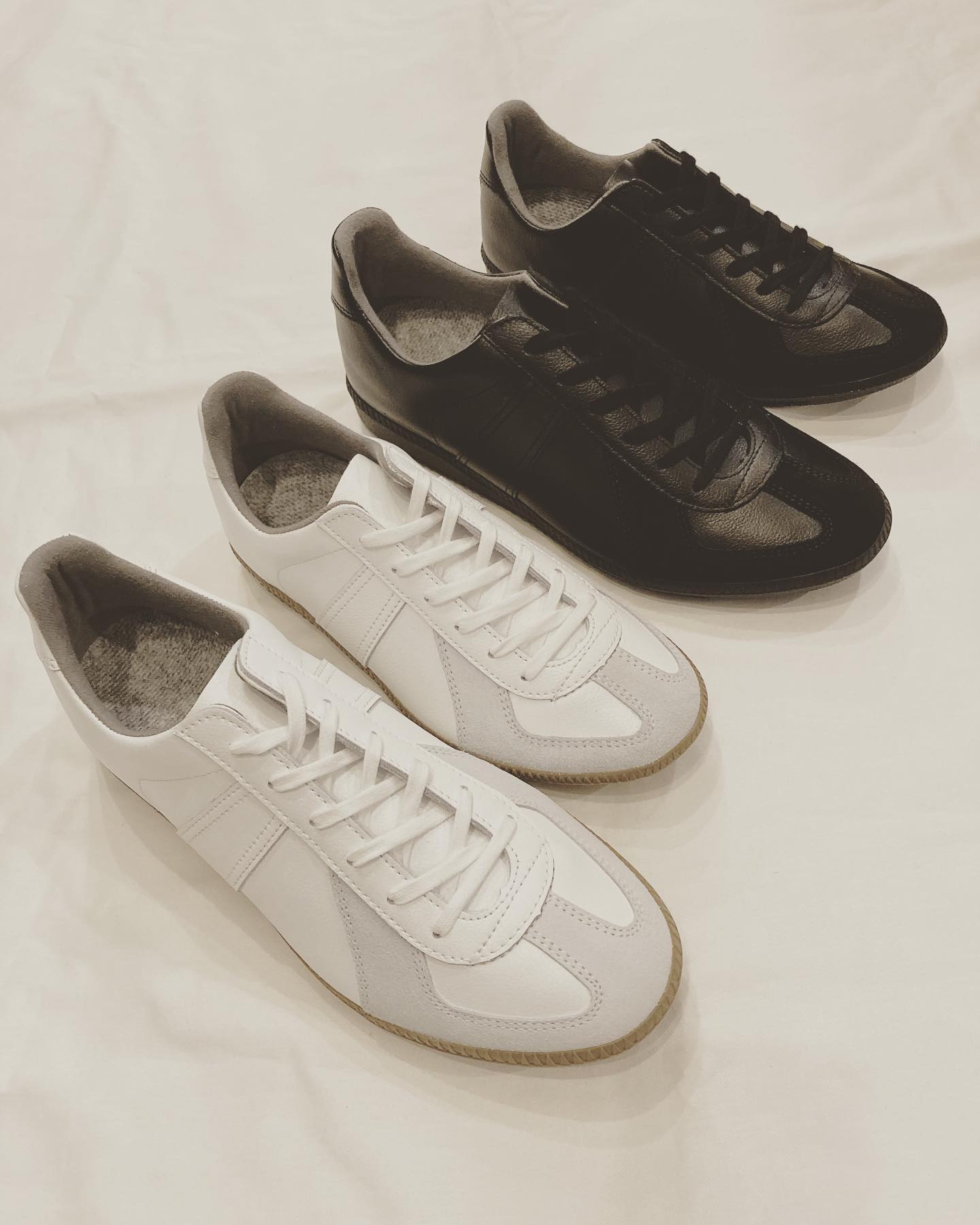 different news : 【GERMAN TRAINER 1183 / Original Made in Czech