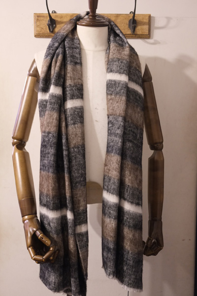 different news : <font size=3>denis colomb<br>Shawl,Stole,Scarf<br ...