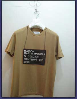 different news : Martin Margiela 10 マルタンマルジェラ10 Tシャツ